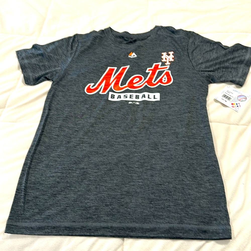 NWT Majestic NY Mets official gray tee jersey shirt. Size small.